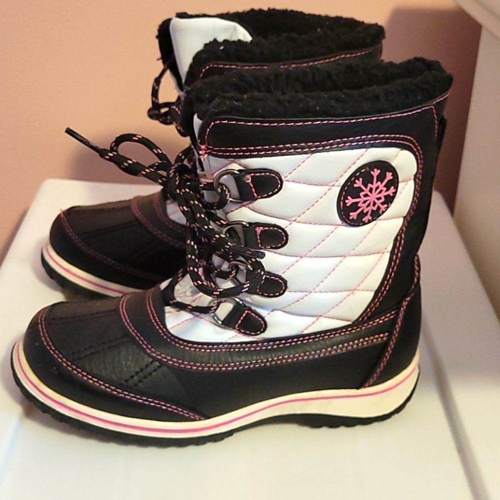Totes-  Lil girls snow boots